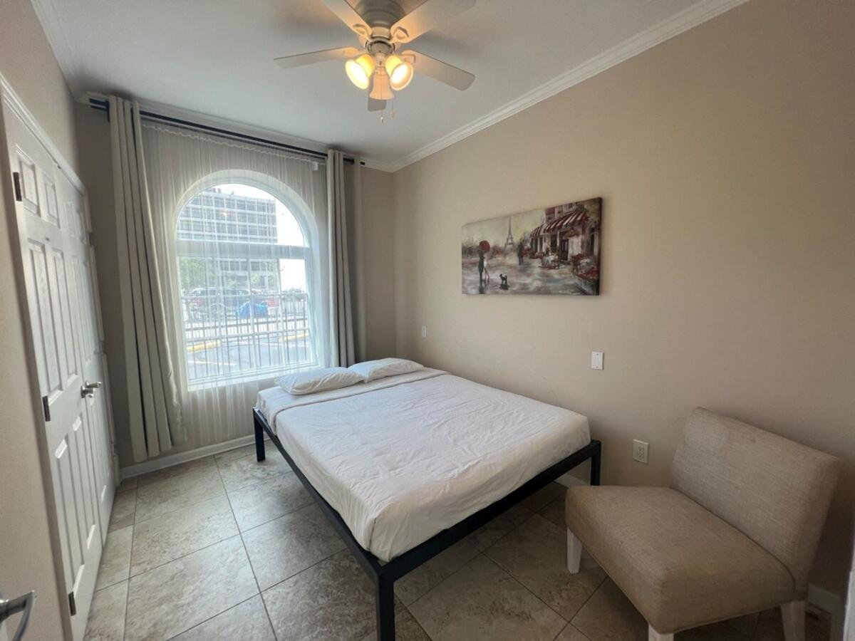 Tise Plaza Apartment New Orleans